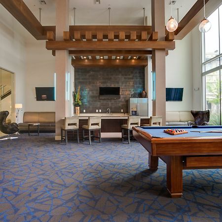 Locale Lakeshore Остин Екстериор снимка